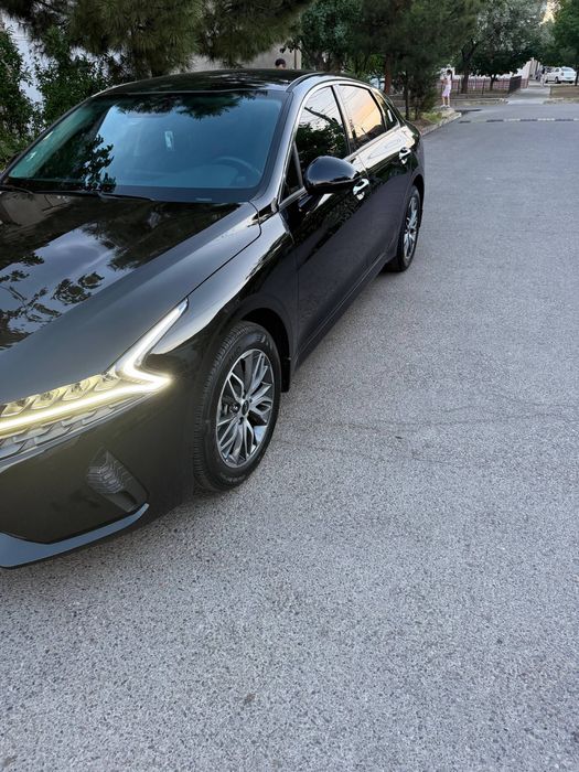 Kia K5 2023 yil Kraska toza 2,5 talik