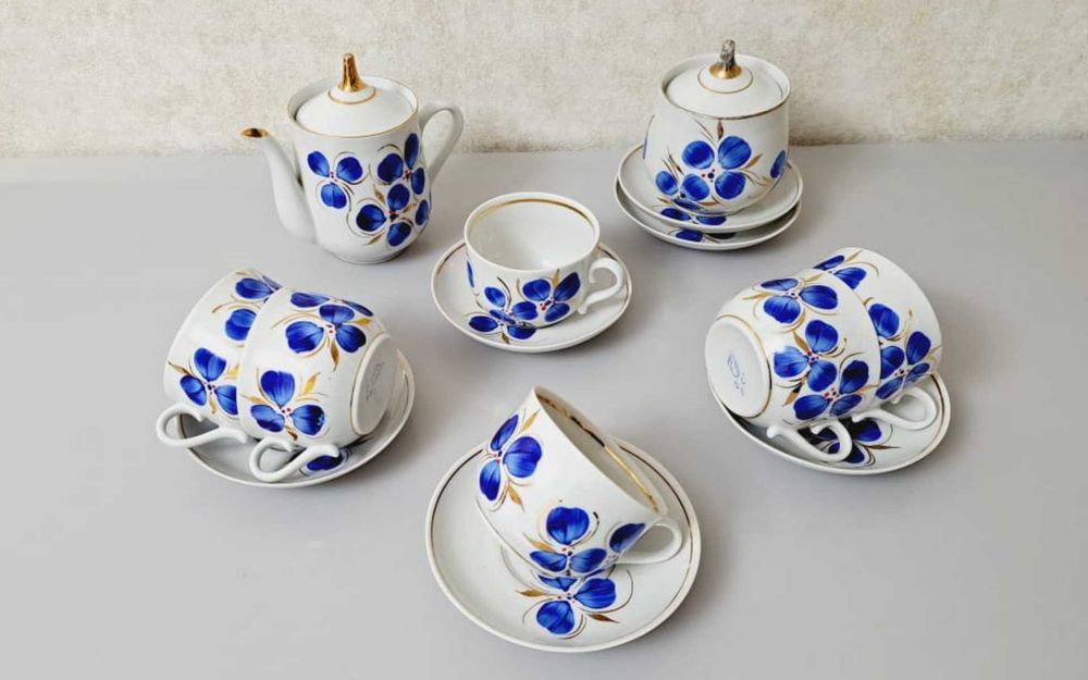 Чайные фарфоровые сервизы