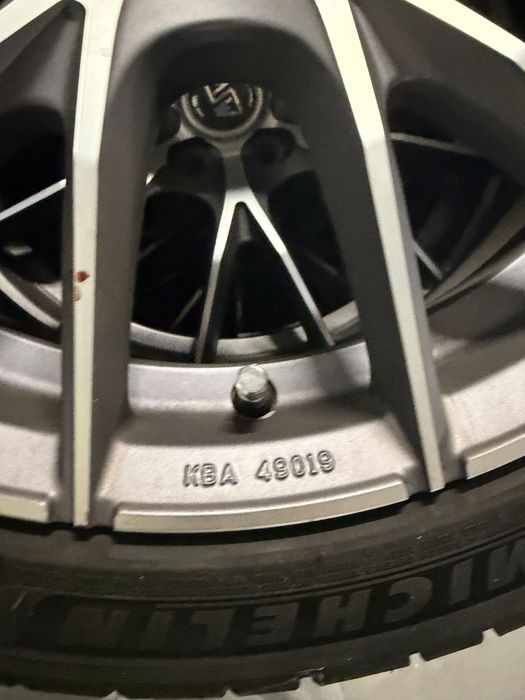 Jante OZ 5x112  8J ET35cu anvelope Michelin 225 40 R18