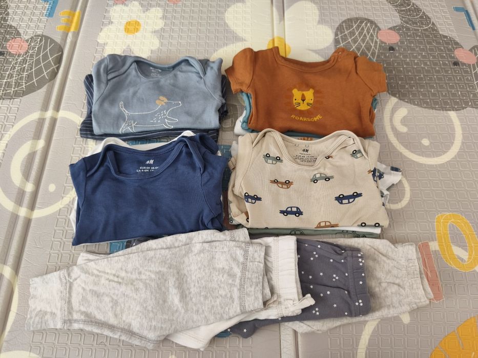 Lot haine bebe  mărimea 68 sau 3-6luni