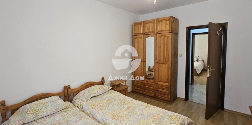 Тристаен апартамент в к-с „Глобъл Сити“, гр. Несебър