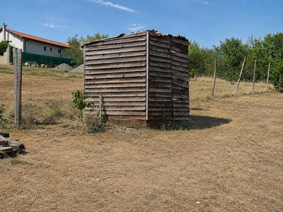 TEREN DE VÂNZARE – LIVADA DIN PALEU, în apropiere de Dealul Viilor