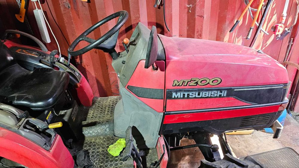 Tractor japonez Mitsubishi MT200 - 20CP