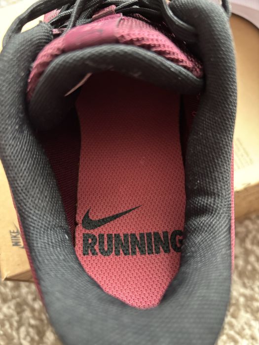 Adidasi Nike quest 4  40 si 38,5