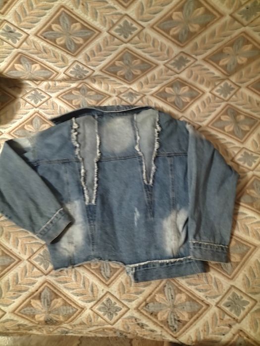 Джинсовая куртка