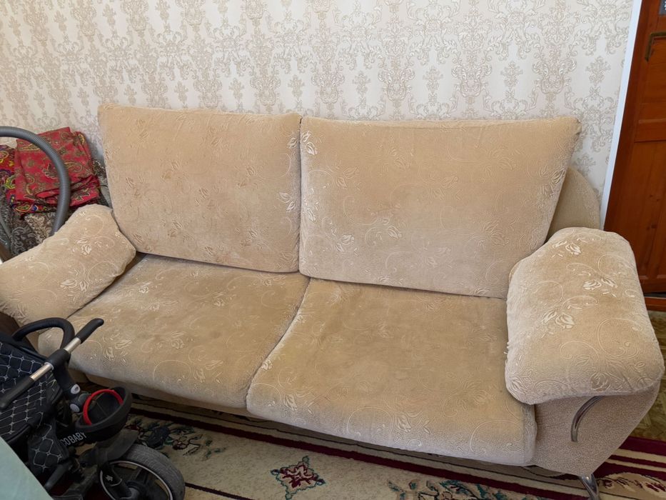 Диван, еки креслосымен