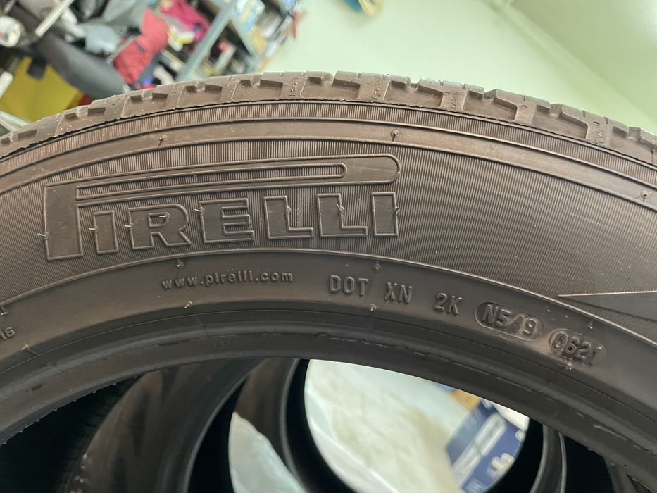 Гуми Pirelli, 255 55 20, 120 евро 3 броя