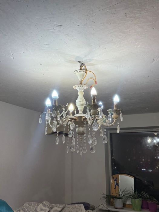 Люстра 6 лампочек