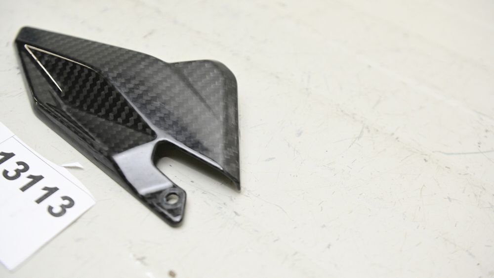 Carena Protectie Calcai Dreapta Carbon BMW S1000XR K69 2020 - 2025