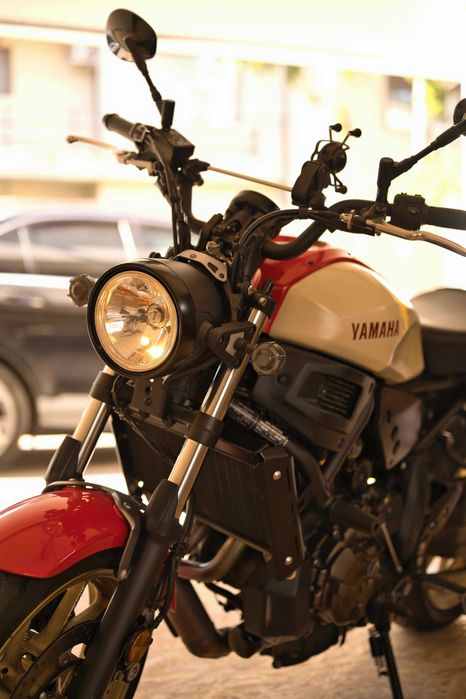 vand motocicleta yamaha xsr 700