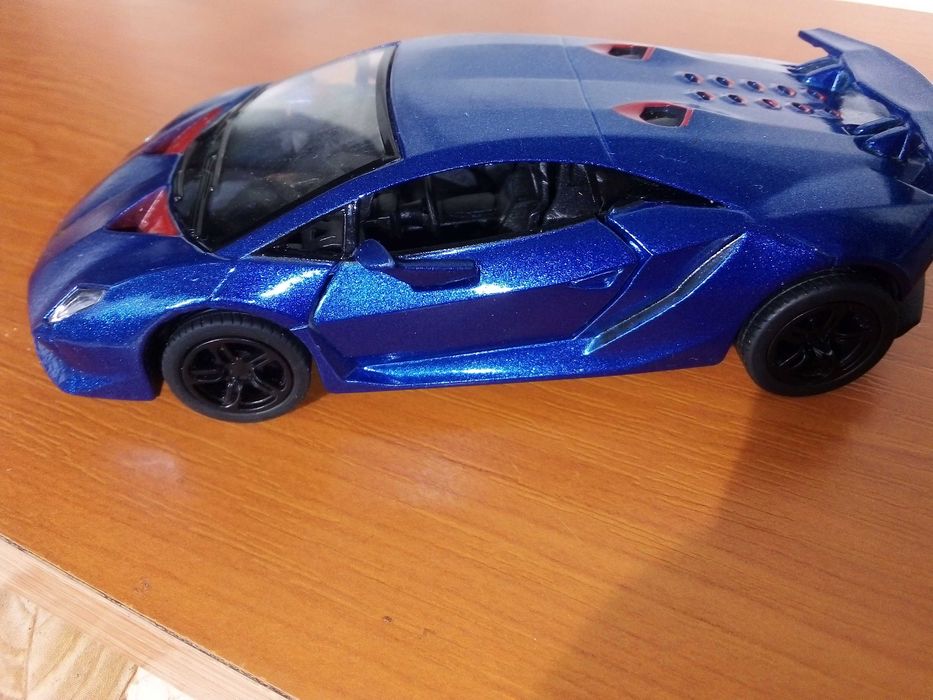 Метална количка модел Lamborghini