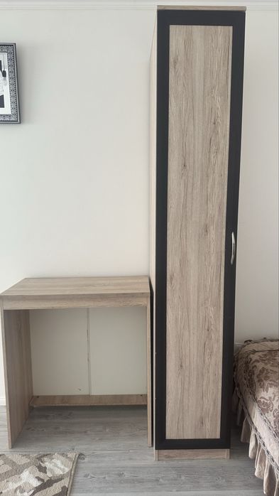 Продам стол, шкаф-пенал, сушилку