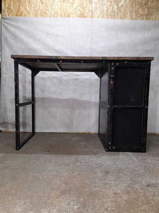 Birou mic stil industrial.Orice dimensiune dorita