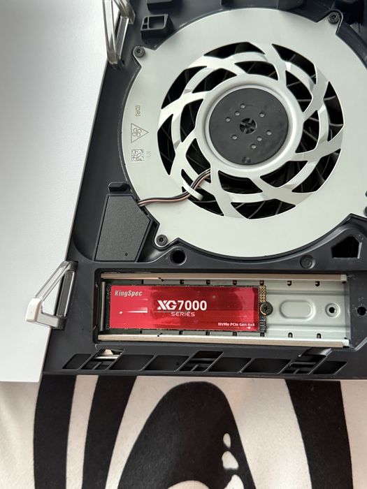 Ps5 cu jocuri manete statie de incarcare ssd