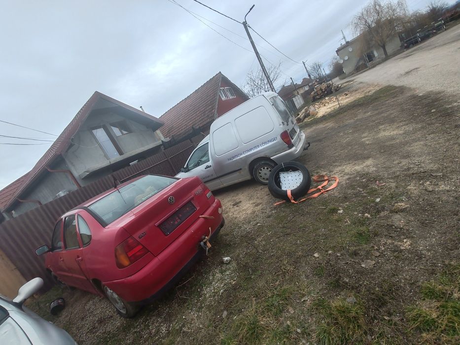 Vand sau schimb caddy 1.9tdi și una cea roșie 1.9 sdi