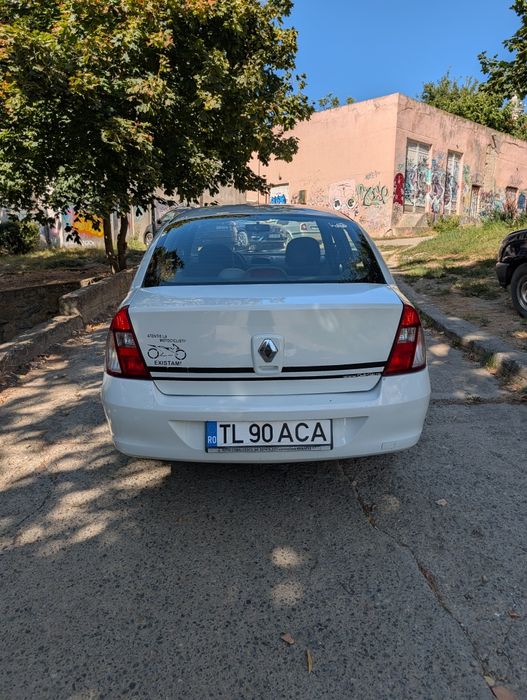 Vând Renault Clio