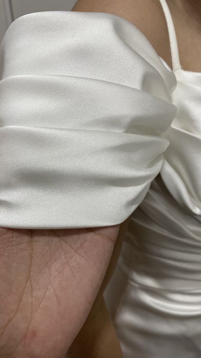 Платье шикарное