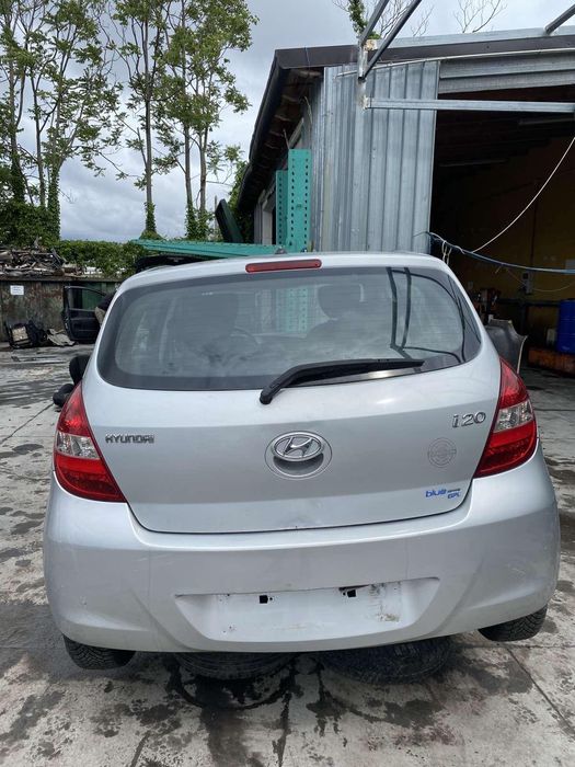 Hyundai i20 НА ЧАСТИ!!!