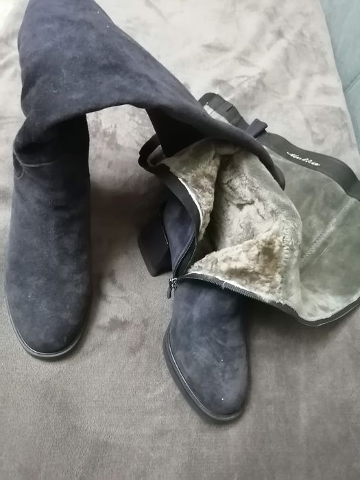 Продам зимние сапоги