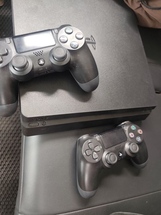 playstation 4 slim