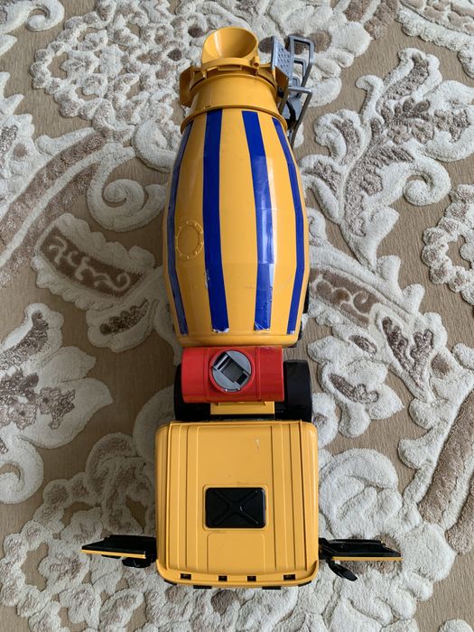 Bruder бетономешалка Scania