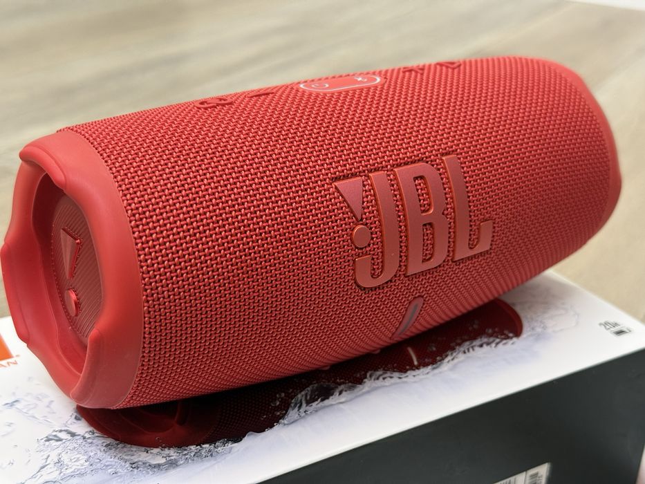 Продам колонку JBL Charge 5