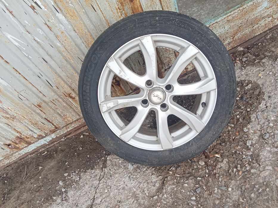 Шина с дисками р15