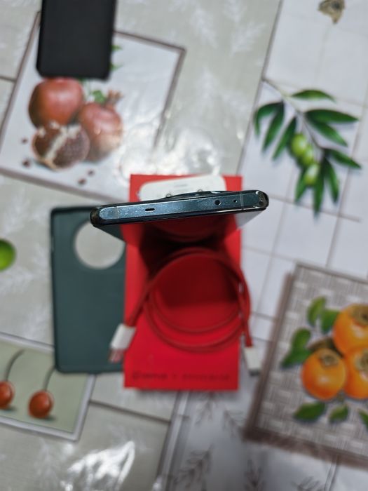 OnePlus 12 12/256GB