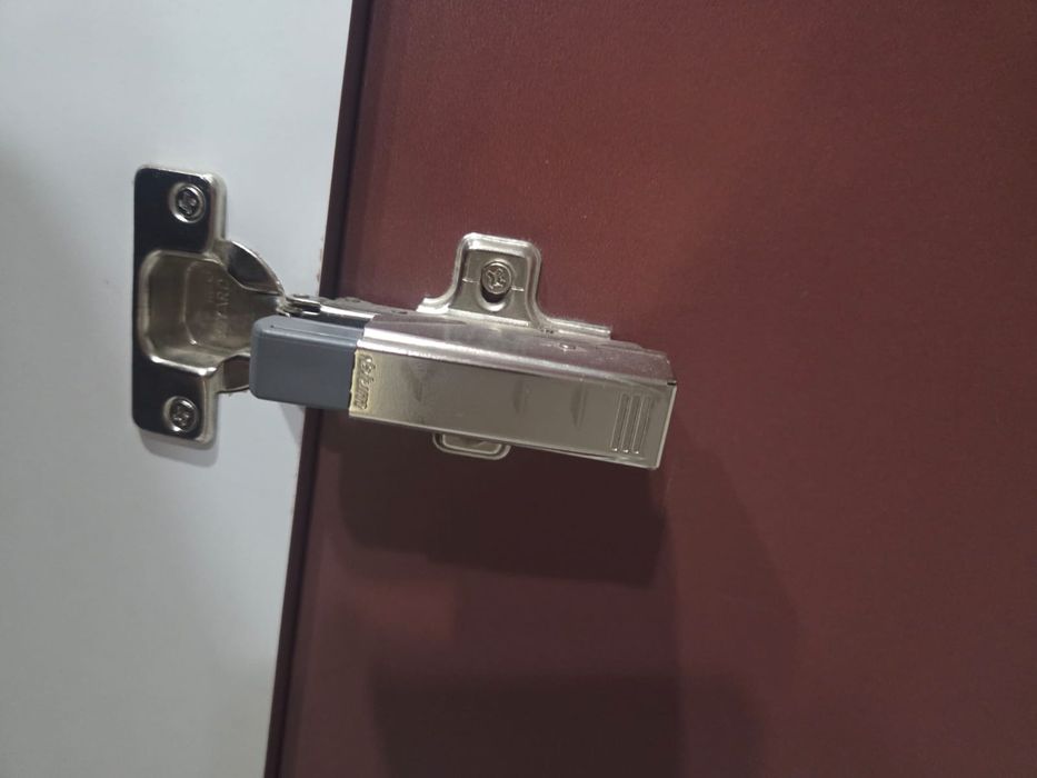 Шикарный шкаф  крашеный МДФ