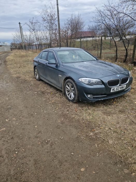 Vand / schimb bmw seria 520 d f 10 bate motorul
