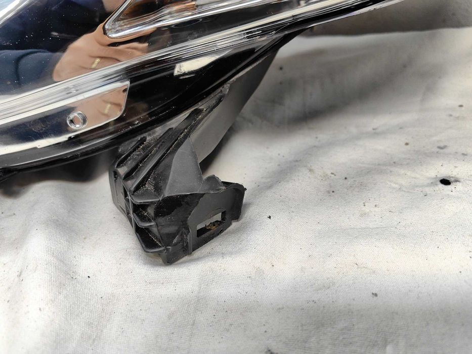 Фар Ситроен Ц1  Citroen C1