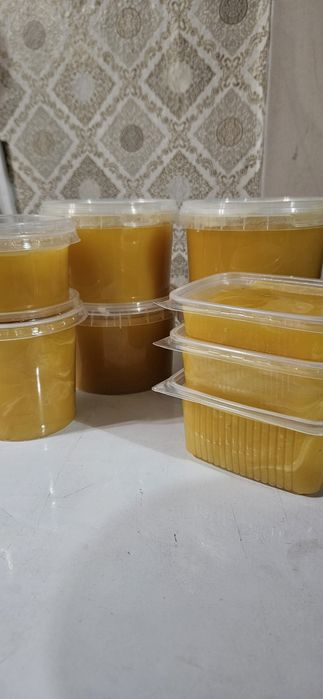 Продам мёд.  Звонить на сотовый телефон.