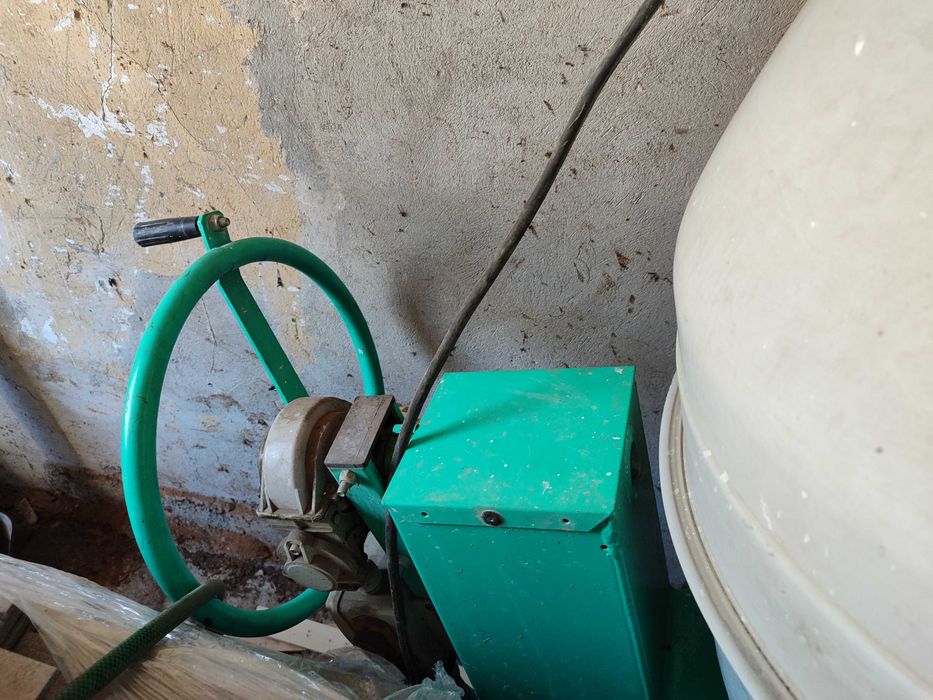 Италианска професионална бетонобъркачка  IIMER 190 LITER... почти НОВА