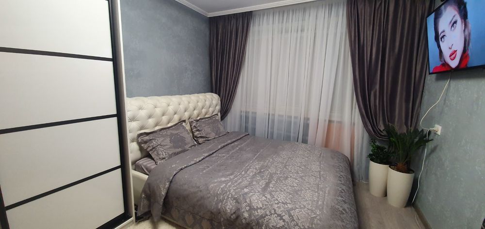 Шкаф высотой 2,4м