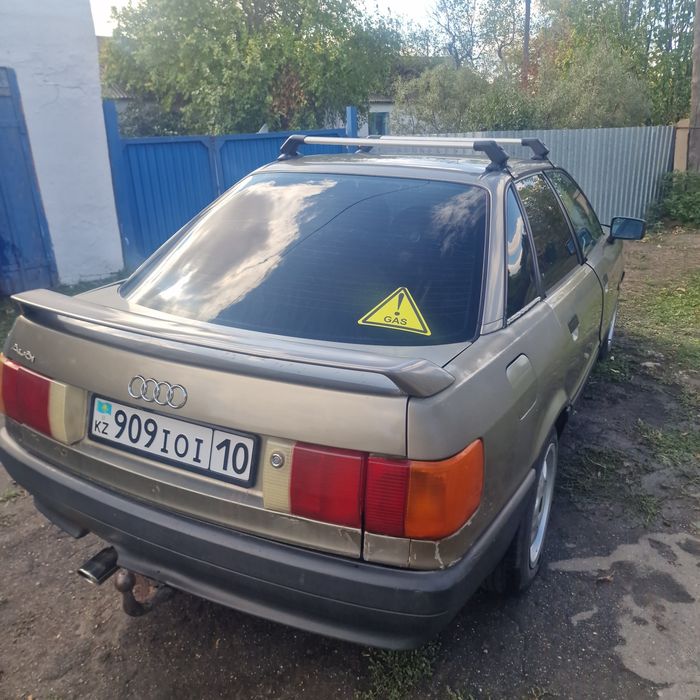 Продам Ауди 80 б3 на газу.