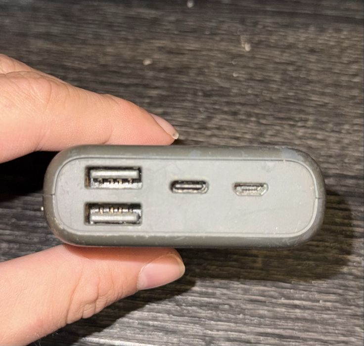 Vand Baterie Externa Hama