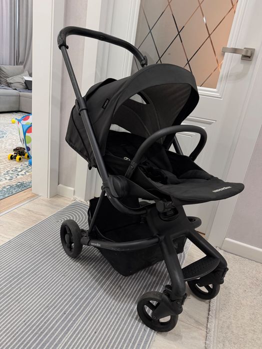 Прогулочная коляска easywalker charley