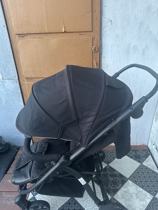 Крляска  прогулочная