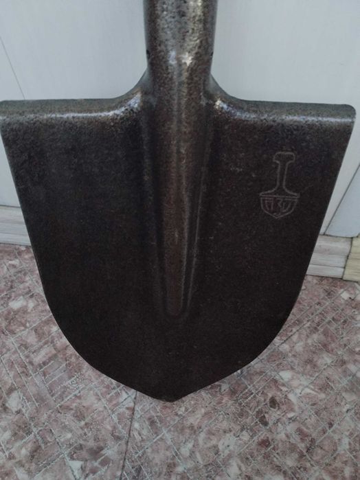 Лопата савковая.штыковая