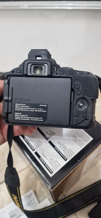 Nikon D5600 перфектен