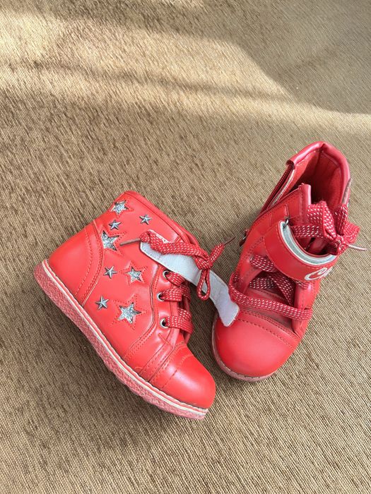 Продам детские вещи