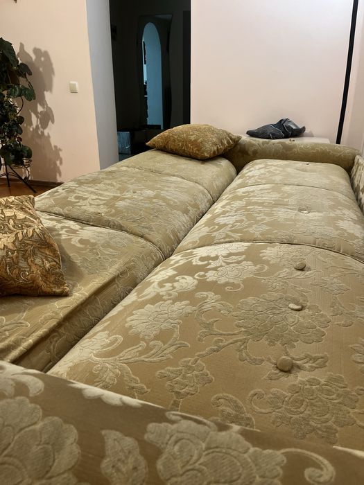 Диван с креслом