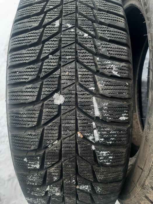 Продам шины 225/60/17 трианжел