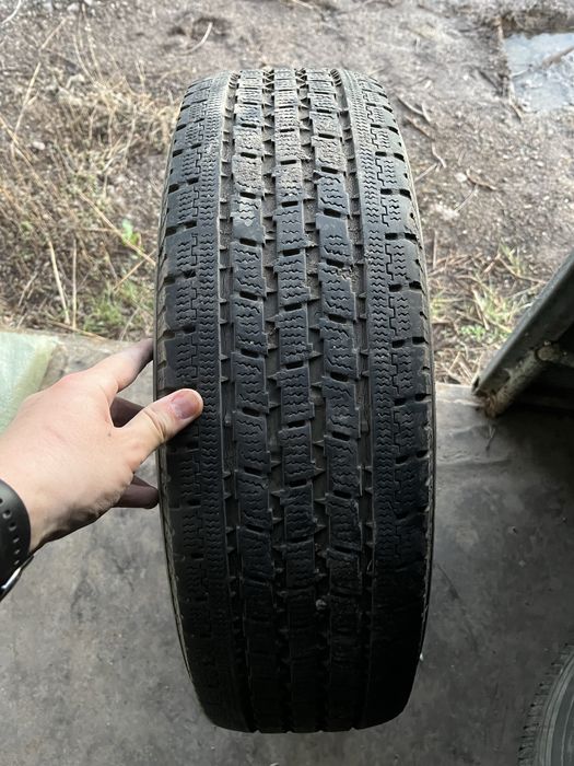 Продам шины Toyo 3 шт