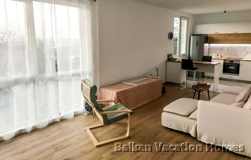 Продава се Двустаен апартамент в с. Аспарухово, Област Варна - 135 кв.м за 1556 €/кв.м - Снимка #2