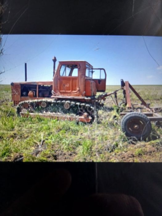 Продам трактор в рабочем состояний