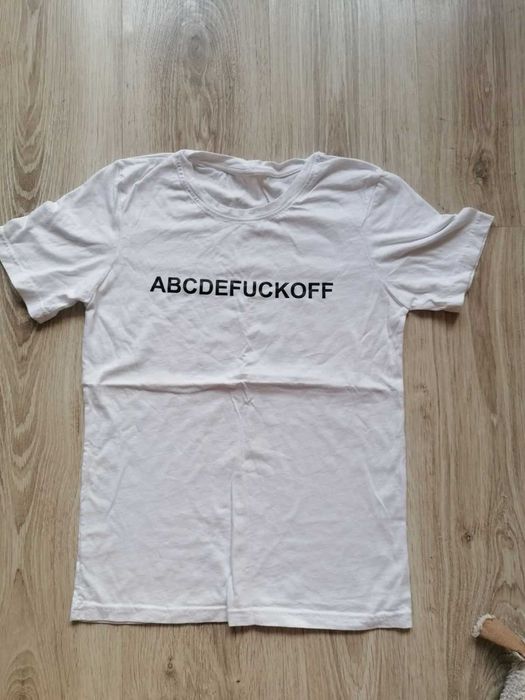 Тениски с щампи и интересни надписи