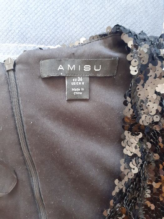 Платье  в хорошем состоянии.