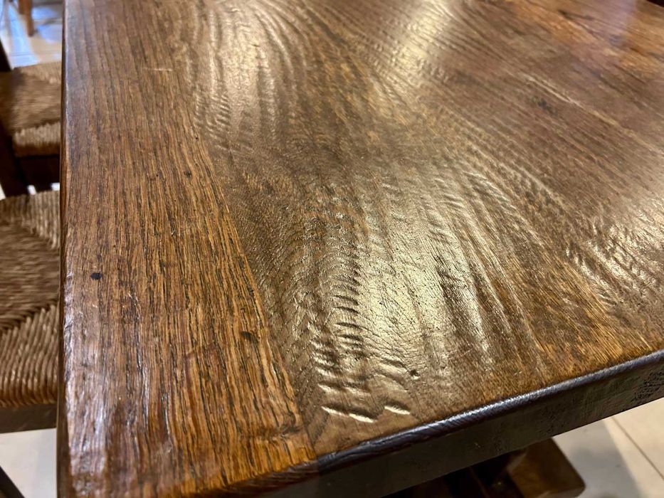 Масивна Дъбова маса + 4 стола  и 2 табуретки Холандия