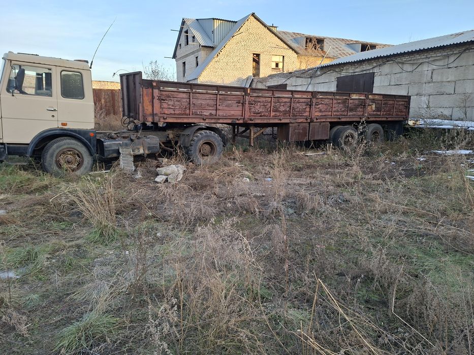 Продам Маз 54329 с полуприцепом. 1993г.в.